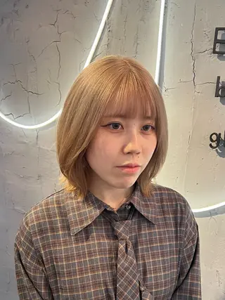 ショート カラー いぐち しょうた🫧 ブリーチカラー🫧のヘアスタイル