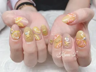 カラー ネイル 芦辺 香奈のネイルデザイン