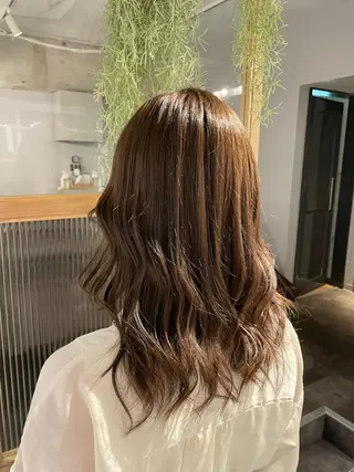 カラー ミルクティーベージュ ブリーチ🖤サヤカのヘアスタイル