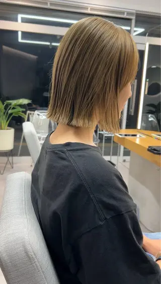 ミディアム ルネ所属・ショートヘア 縮毛矯正/福田梢のヘアスタイル