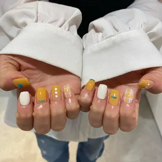 ネイル Trico Antique所属・岩本 杏のネイルデザイン