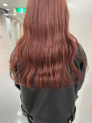 ロング カラー akane .のヘアスタイル