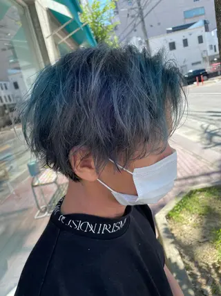 ショート カラー メンズ ALOHANA 津店所属・TSUBASA▫️ ブリーチ#エクステのヘアスタイル
