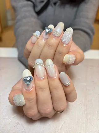 ネイル 福山 千尋のネイルデザイン