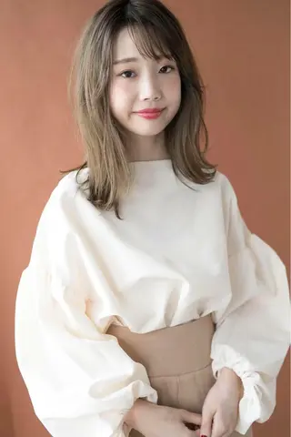 セミロング GLROW haruhiのヘアスタイル