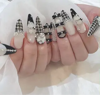 パーマ 🩷JiSu🩷 チップ長さ出し専門のネイルデザイン