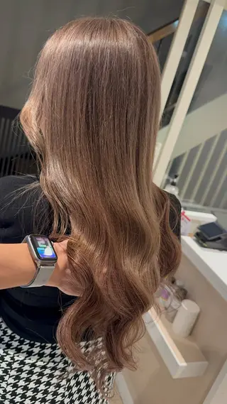 セミロング カラー ヘアアレンジ 🔥ハイトーンカラー ギャルNAOKI🔥のヘアスタイル