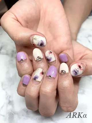 ミディアム ネイル Nailsalon ARKαのネイルデザイン