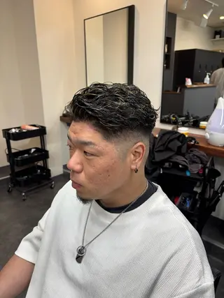 カラー パーマ メンズ スパイキーパーマ 柏NO1 藤本葉のヘアスタイル