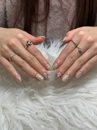 ネイル GO TODAY シェアサロン 渋谷Orla店所属・シオリ ⪩⪨のネイルデザイン