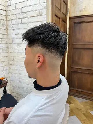 メンズ Carina所属・セン北徒歩５分 キシタクのヘアスタイル