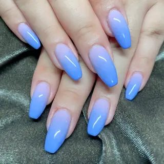 ネイル Beauty Salon amour所属・Seven's / NANAのネイルデザイン