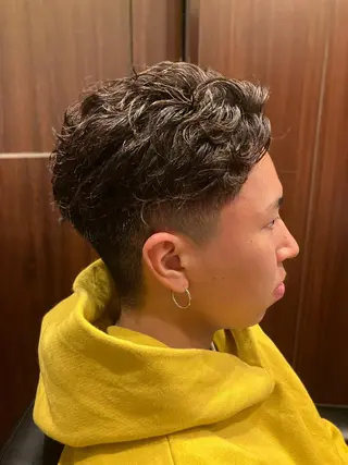 パーマ BroTokyo Barbershop 銀座店所属・大河 たいがのヘアスタイル