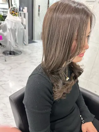 ミディアム Endearing 銀座/レイヤーカットのヘアスタイル