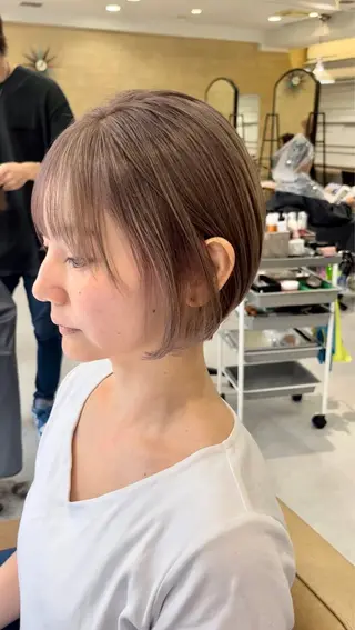 ショート メンズバレイヤージュ 斉藤春のヘアスタイル