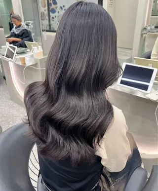 ロング 🎀透明感ブラウ ンshizuka🎀のヘアスタイル