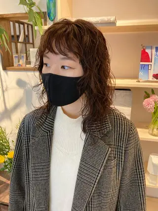 ミディアム 金田 夏野のヘアスタイル