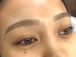 アイブロウ SHERRY   DOLL所属・SHELLY DOLLの眉毛・アイブロウイメージ