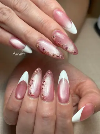 ネイル καρδιά -ｶﾙﾃﾞｨｱ-のネイルデザイン