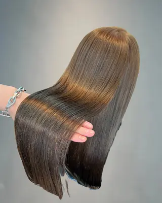 ロング カラー 《髪質改善 UN BLEACH》のヘアスタイル