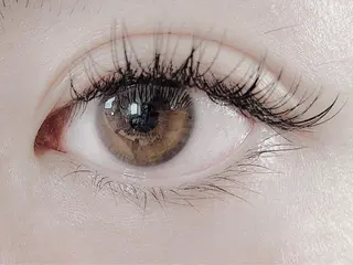 マツエク・マツパ 岡田詩織 MODE Ks松原店のヘアスタイル