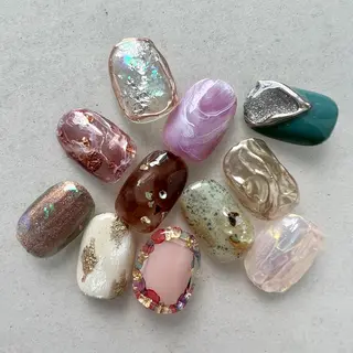 ネイル REHTOF ｜朝7時Open☀️のネイルデザイン