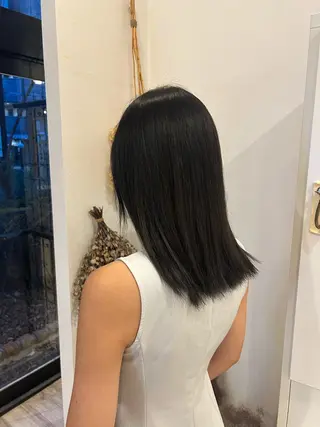 セミロング 神谷 あいりのヘアスタイル