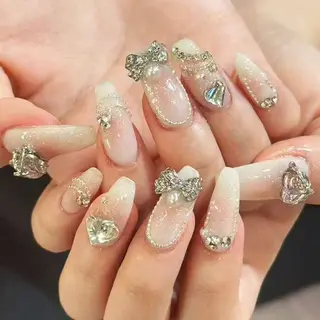 ネイル NINI Monster🌟のネイルデザイン