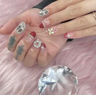 ネイル Rie Beauty所属・リエ ビューティのネイルデザイン