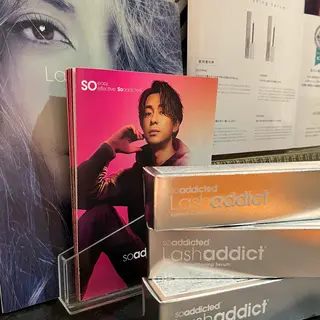 MODEk's TESORO柿崎流依のマツエク・マツパデザイン