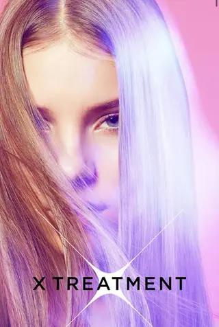 ロング カラー ヘアアレンジ 穐山 翔のヘアスタイル