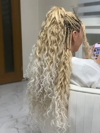 SPINEL Sawaのヘアスタイル
