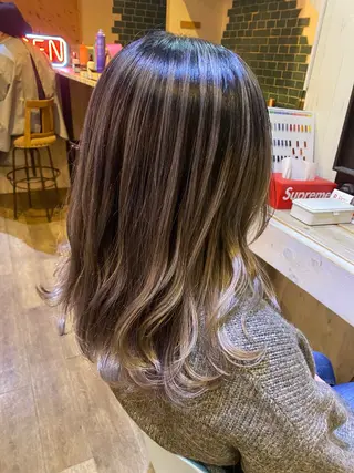 セミロング カラー ブリーチ/透明感カラ ー/Shori/店長のヘアスタイル