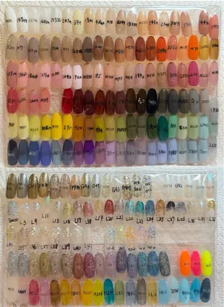 ネイル 西山 優美のネイルデザイン