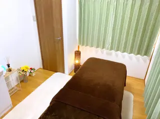 マツエク・マツパ Rental salon mimosa所属・井上 ゆかりのエステ・リラクイメージ