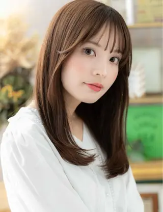 セミロング カラー カバーヘアブリス上尾店所属・飯田 萌友のヘアスタイル