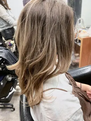 ロング カラー ショート･ウルフ✂︎ 安住有咲子のヘアスタイル