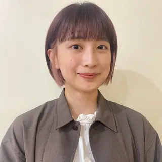 ショート カラー Lilu しずくのヘアスタイル