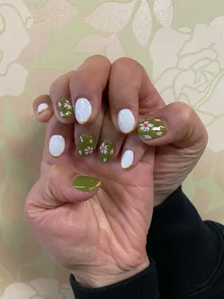 ネイル MIMI RUSH 安城 jubilee店所属・鍋田 彩歌のマツエク・マツパデザイン