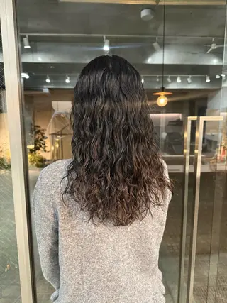 パーマ 縮毛矯正/スパイラル パーマ/表参道のヘアスタイル