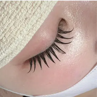 マツエク・マツパ MAQUIA 新宿店のマツエク・マツパデザイン