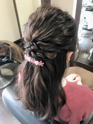 ミディアム セミロング ヘアアレンジ 沢田 瞳のヘアスタイル