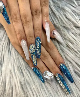 ネイル MADIA大和所属・KUMI💛 MADIAのネイルデザイン