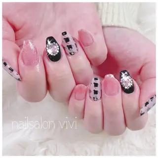 ネイル ＶＩＶＩ nailsalonのネイルデザイン