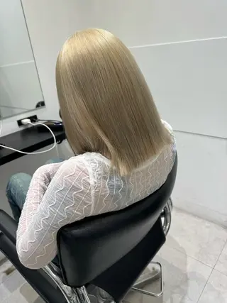 ミディアム Rita/髪質改善 /透明感カラーのヘアスタイル