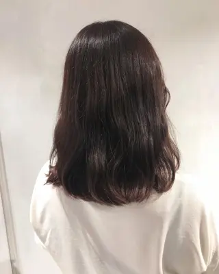 ミディアム ボブ/縮毛矯正/ レイヤー/塚田のヘアスタイル