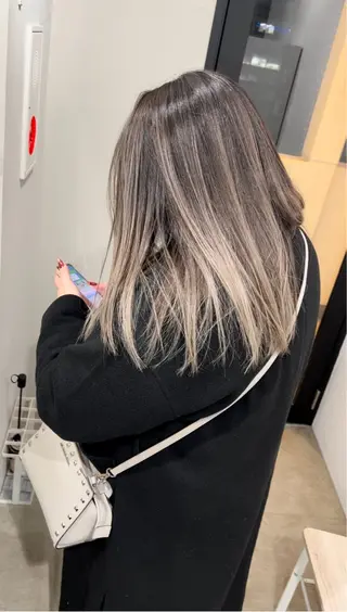 ロング カラー ブリーチ/ハイトーン 🔥MOTOKI🔥のヘアスタイル