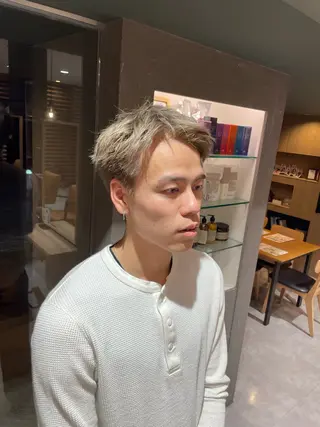 カラー メンズ 尾頃 功明のヘアスタイル