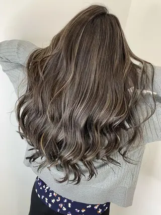 カラー LINOET NAGOYA所属・中川 来紀のヘアスタイル