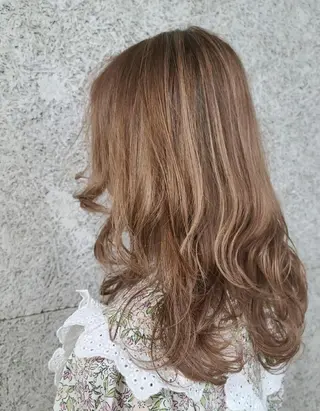 ロング カラー ヘアアレンジ terra✂️川嶋 大輔のヘアスタイル